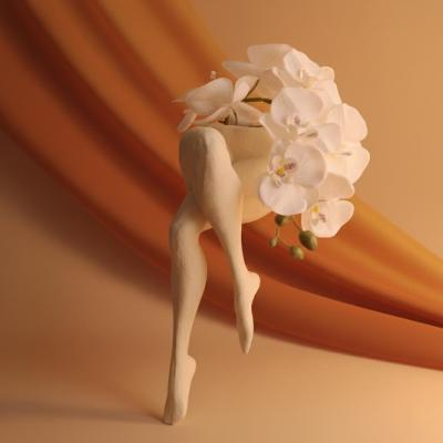 گلدان دکوری مدل پا (طرح فیگوراتیو)