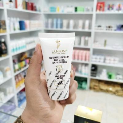 کرم ضد آفتاب بی رنگ لانسون SPF50(اصل)