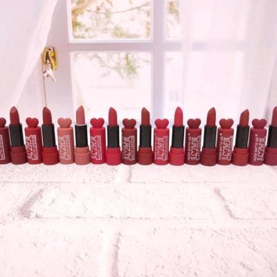 رژ لب جامد مات