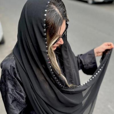 شال مشکی لب پولکی مزونی