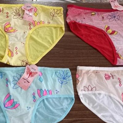 شورت نخی طرح گل