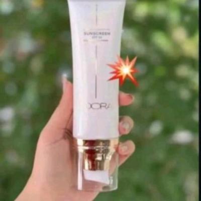 کرم ضد آفتاب +SPF50 بیرنگ مناسب انواع پوست لدورا کر 80میلی