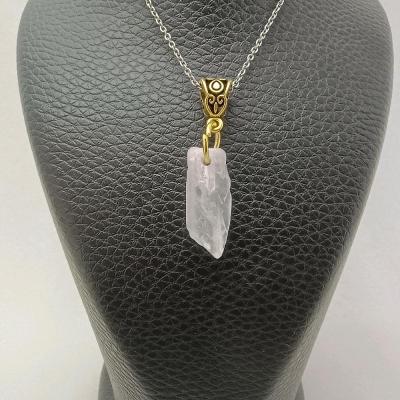 گردنبند قطعه بلور کوارتز دفورمه شهاب895