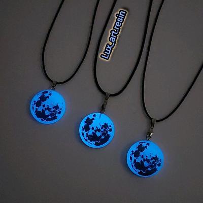 گردنبندماه شب تاب