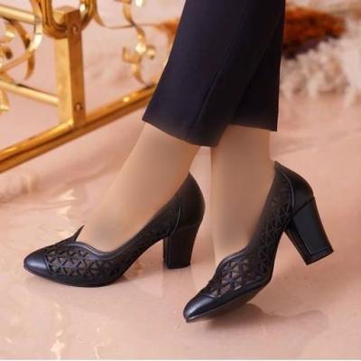 کفش زنانه پاشنه دار 5سانتی طوری مینا