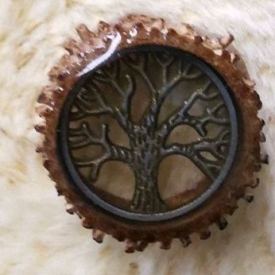 گردنبند دست ساز اپوکسی کاج نماد درخت زندگی طرح بلوط طبیعی برند E.K