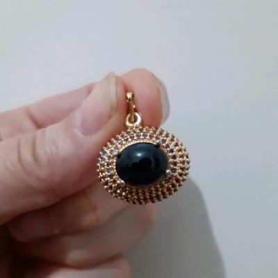 مدال آویز لاوان