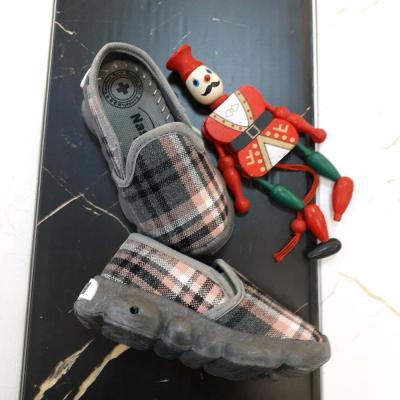 کفش راحتی بچه گانه سوپریم سوت دار