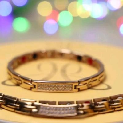 ست طلایی گردنبند و دستبند مغناطیسی و درمانی اصل اسپورت