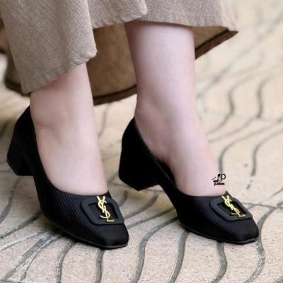 کفش پاشنه دار زنانه