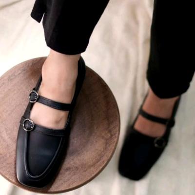 کفش کالج زنانه