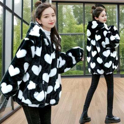 سویشرت خز وارداتی فری سایز مناسب 40 تا 50