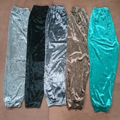 شلوار مخمل سایز کمر 38تا46 میشه