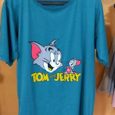 تیشرت زنانه عروسکی فری سایز 38 تا 50 با رنگبندی.تیشرت شیک.تی شرت