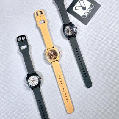 ساعت سیلیکونی دخترانه و زنانه