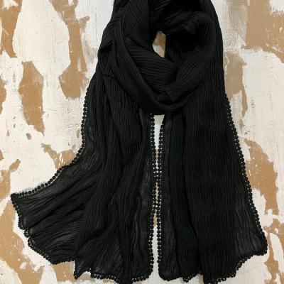 شال مشکی پلیسه دور عدسی