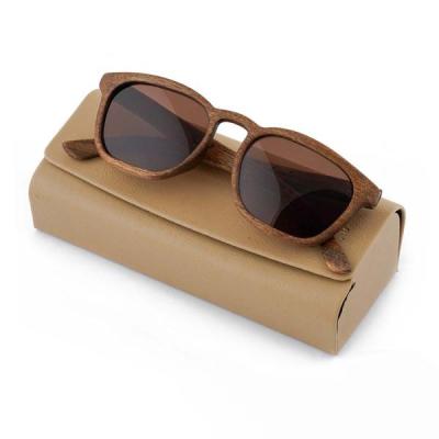 عینک چوبی طرح مجد