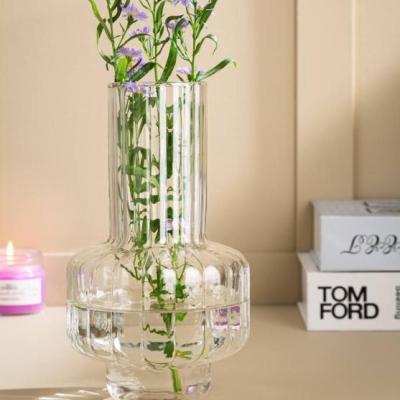 گلدان کلاسیک بلند