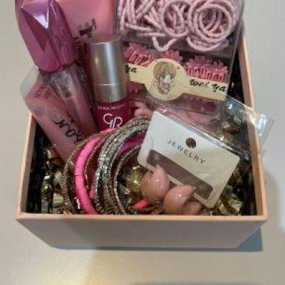 پک هدیه دخترانه