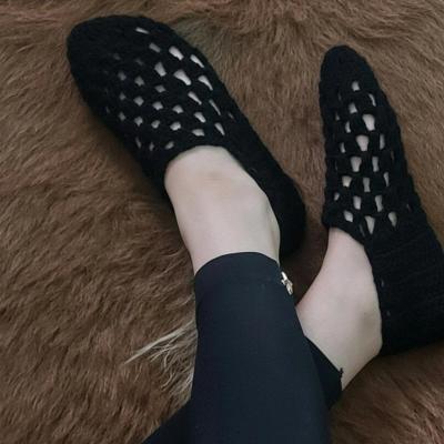 پاپوش بافت زنانه و دخترانه در سه رنگ یلدایی سایز 37 تا 41