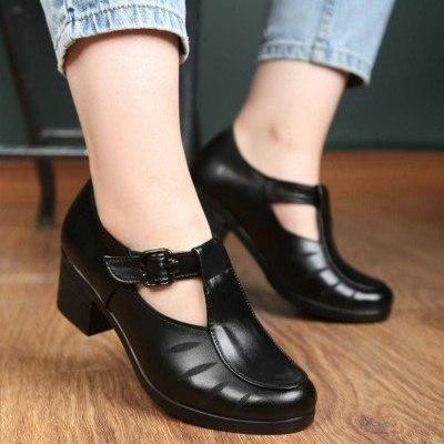 مدل نیما کارمندی جذاب