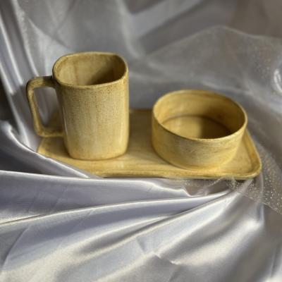 ماگ و سینی و کاسه سرو