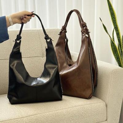 کیف زنانه شل مدل بغل پرچ