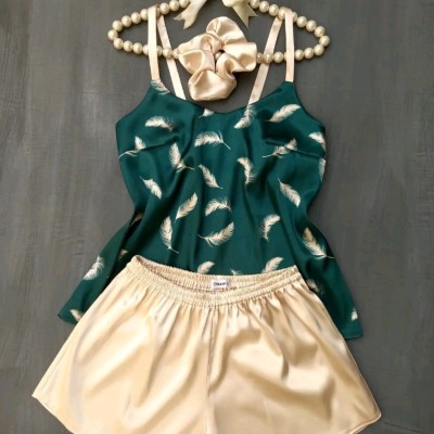 تاپ شلوارک ساتن ابریشم طرح پر