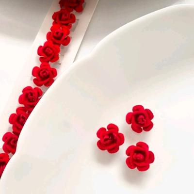 گیره مو قفلی گل رز، مخملی، دارای قفل فلزی