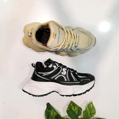 کتانی ورزشی وینیسیوس 520 با زیره بالشتکی