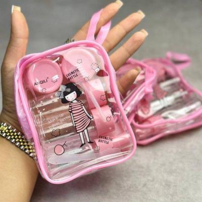 ست مسافرتی همراه با کیف بسیار شیک-153545