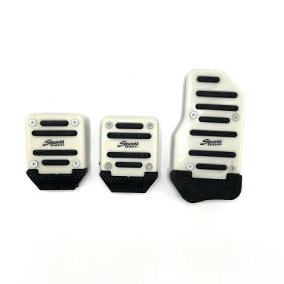 روکش پدال خودرو رنگ سفید مدل XB 373