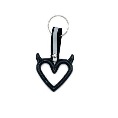 جاسوییچی سوریکاوا رنگ مشکی با بند شبرنگی (جاکلیدی سوریکاوا، جاسوئیچی قلب شاخ دار)