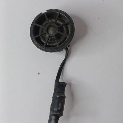 اسپیکر خودرو با یونیت کنترل صوتی (دسته کوچیک اسپیکر با کانکتور و کابل‌های کنترل)7606500074