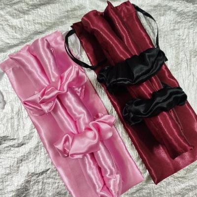 کرلی ساتن فر کننده مو همراه دو اسکرانچی و کیسه ساتن