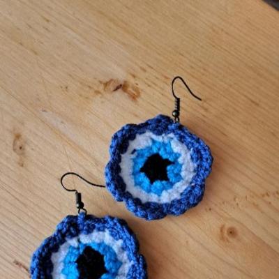 گوشواره قلاب‌بافی چشم‌نظر سایز کوچک