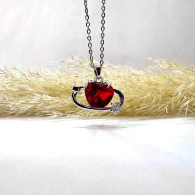 گردنبند پینترسکی نگین قرمز