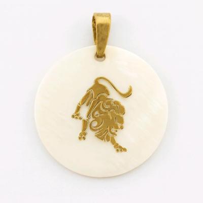 آویز گردنبند زنانه مدل ماه مرداد SM A456