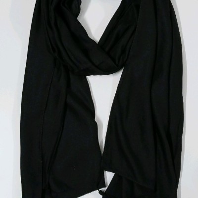 شال نخی مشکی ساده زنانه و دخترانه منگوله دار-152432