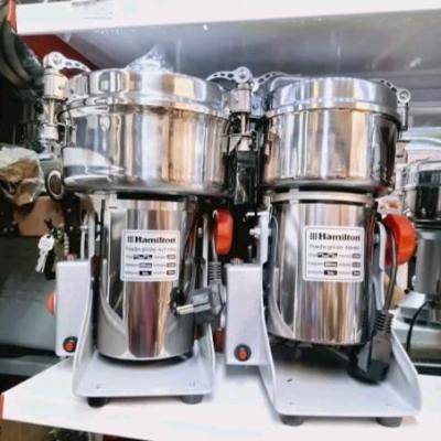 آسیاب صنعتی همیلتون 1 کیلویی 1050 گرم سیم پیچ موتور تمام مس 2000وات