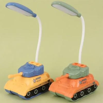 چراغ مطالعه مدل تانک، هدیه‌ای برای کودکان