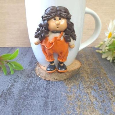 ماگ دختر تپل نارنجی پوش