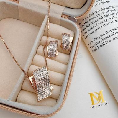 نیم ست زنانه