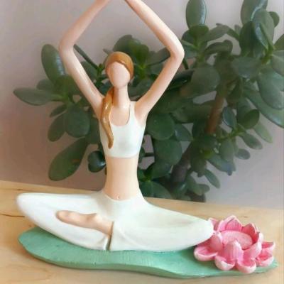 مجسمه رزینی دکوری یوگا و مدیتیشن طرح ناماسته ضدآب و ضدخش