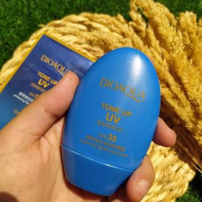 کرم ضد آفتاب تخم مرغی بی رنگ بیوآکوا bioaqua