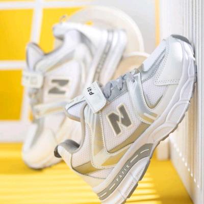 کفش اسپرت بچه گانه نیوبالانس