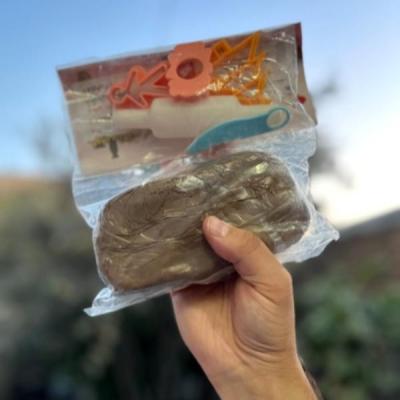 گل سفالگری همراه ابزار دودک