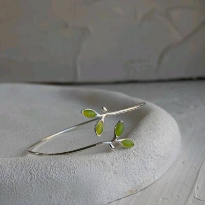 بنگل جوانه دستبند جوانه