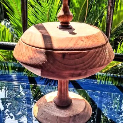 آجیل خوری چوبی پایه دار