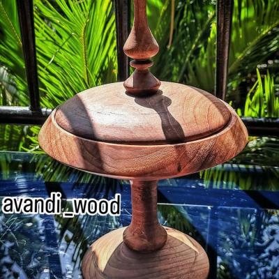 ظرف پایه دار چوبی